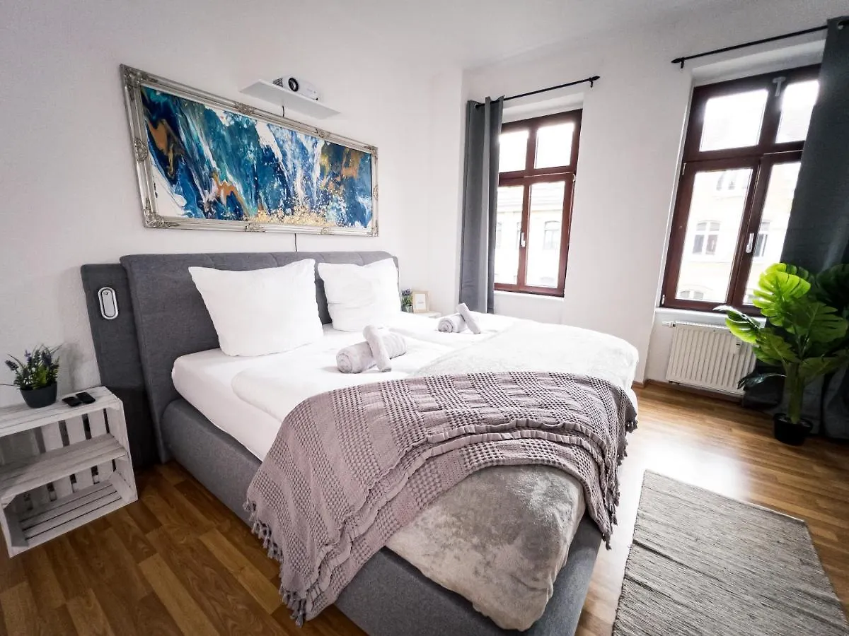 ° Charming Central 24/7 Serviced Apartment ° contacts